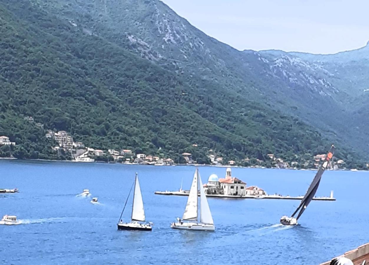 Appartamento Bella Vista Zmukic Perast Esterno foto