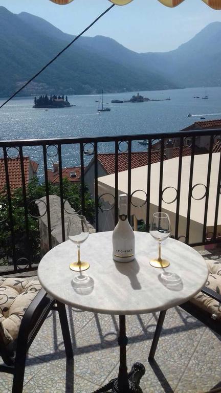 Appartamento Bella Vista Zmukic Perast Esterno foto
